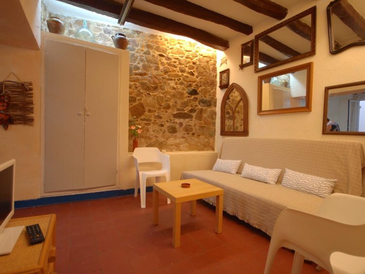 APARTMENT IN THE OLD TOWN TOSSA
