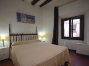 Foto APARTMENT IN THE OLD TOWN TOSSA