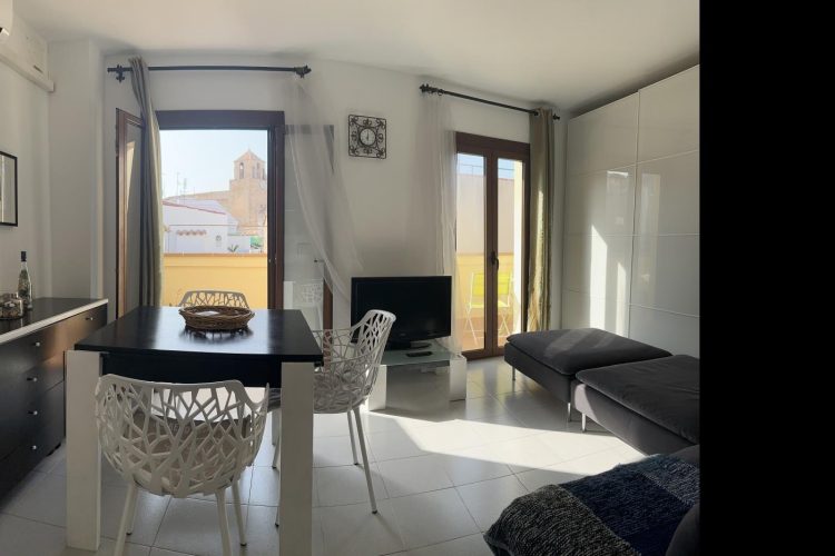 Nice apartment 1 min to the beach 2