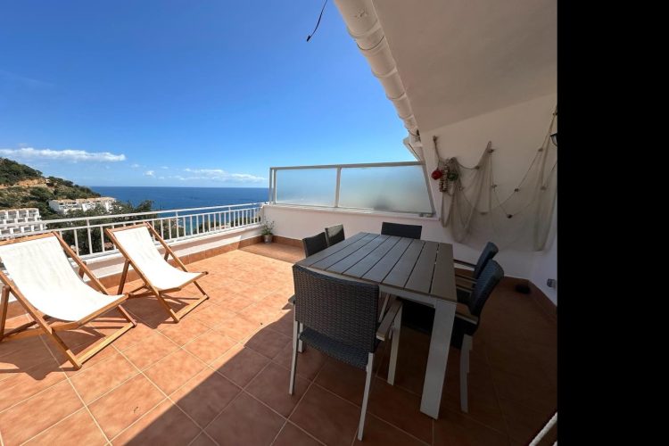 Sea views apartment Cala Salions